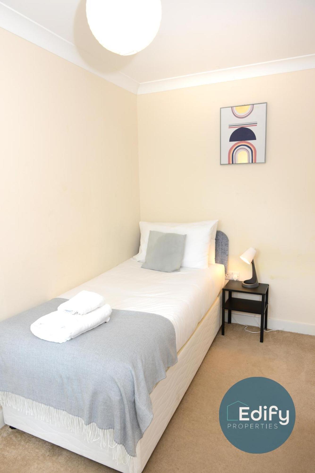 City Centre Townhouse, Sleeps 8, Free Parking Southampton Exterior photo